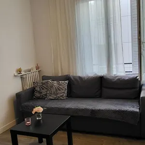  Apartment Apparemment Parisien